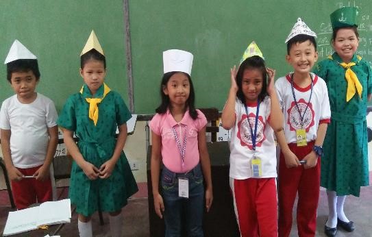 Students in sailor hats
